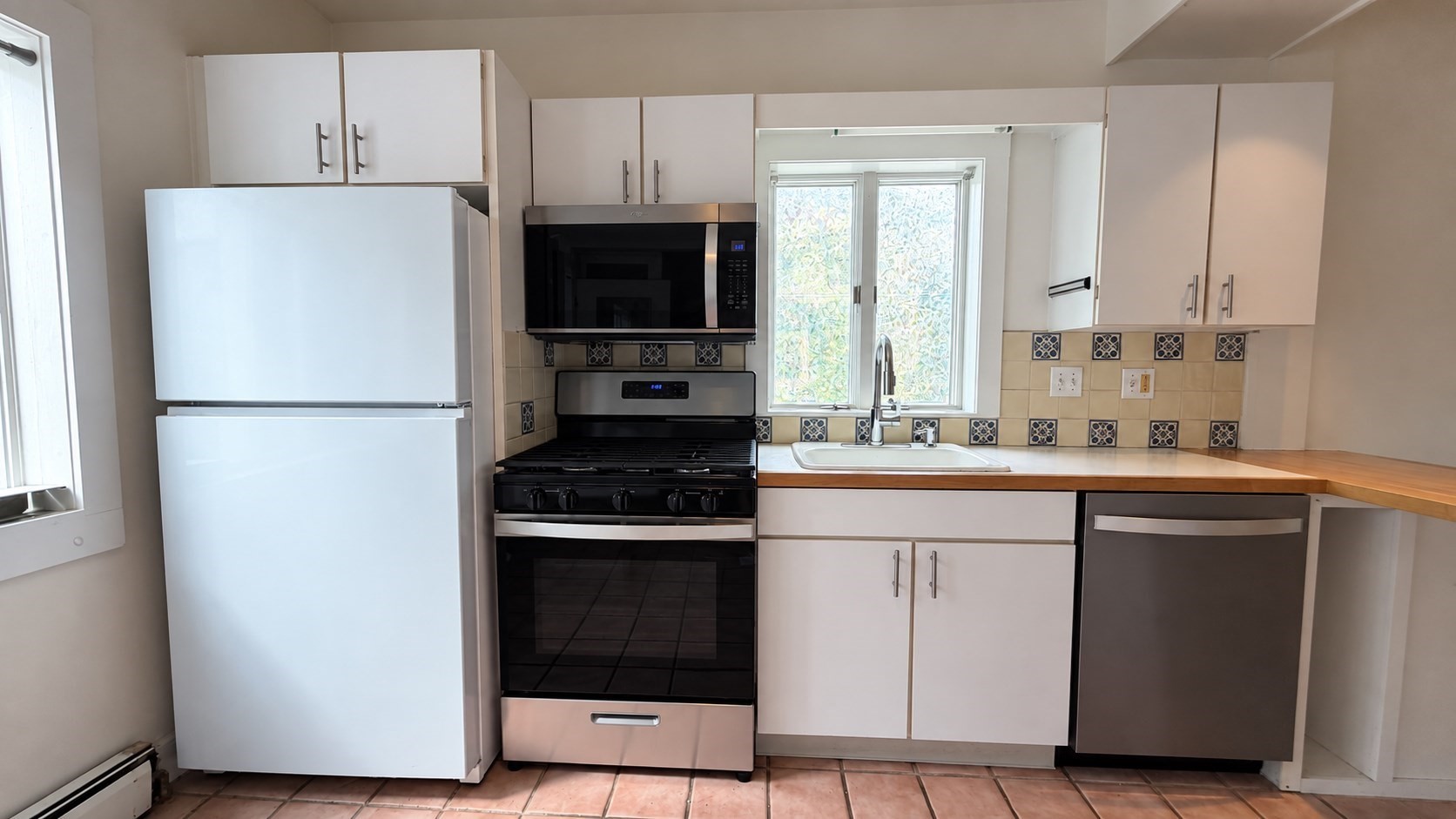 128 Holworthy St # 128 Property Photo 8