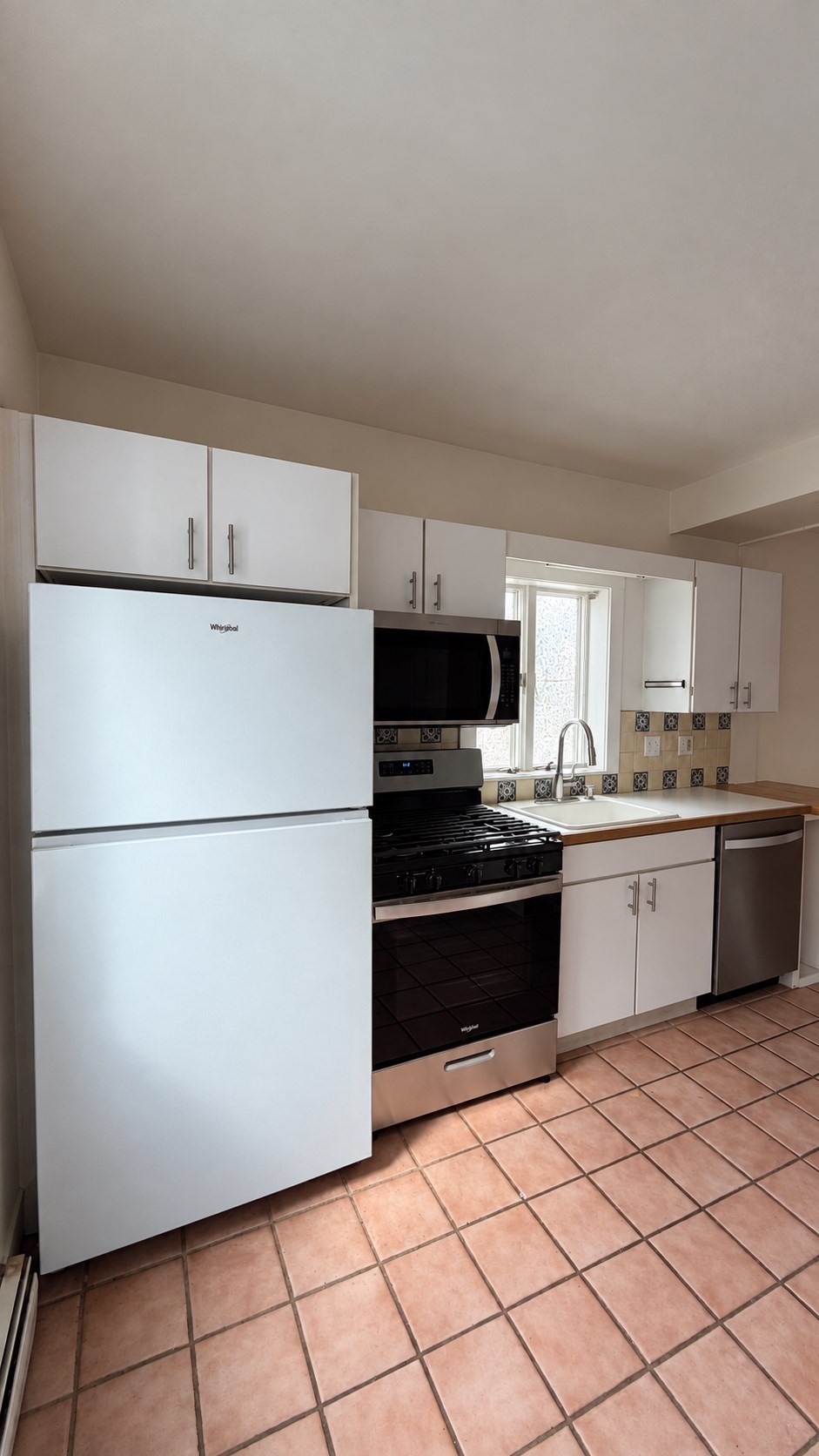 128 Holworthy St # 128 Property Photo 9