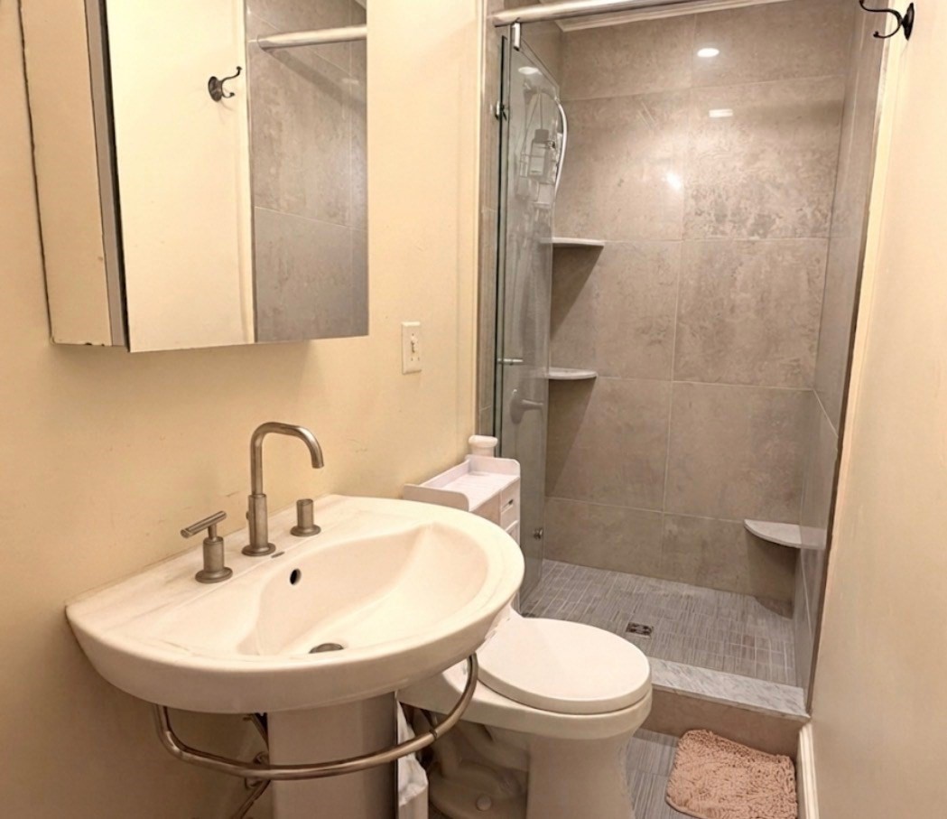 11 Irving St # 6 Property Photo 4