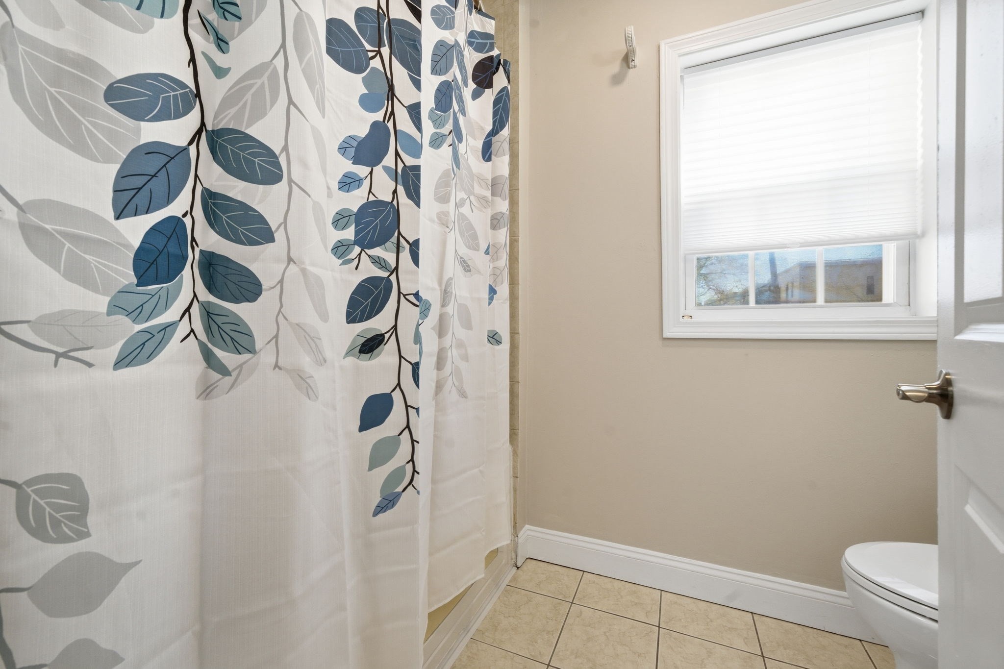 25 Sutton St # 25 Property Photo 9