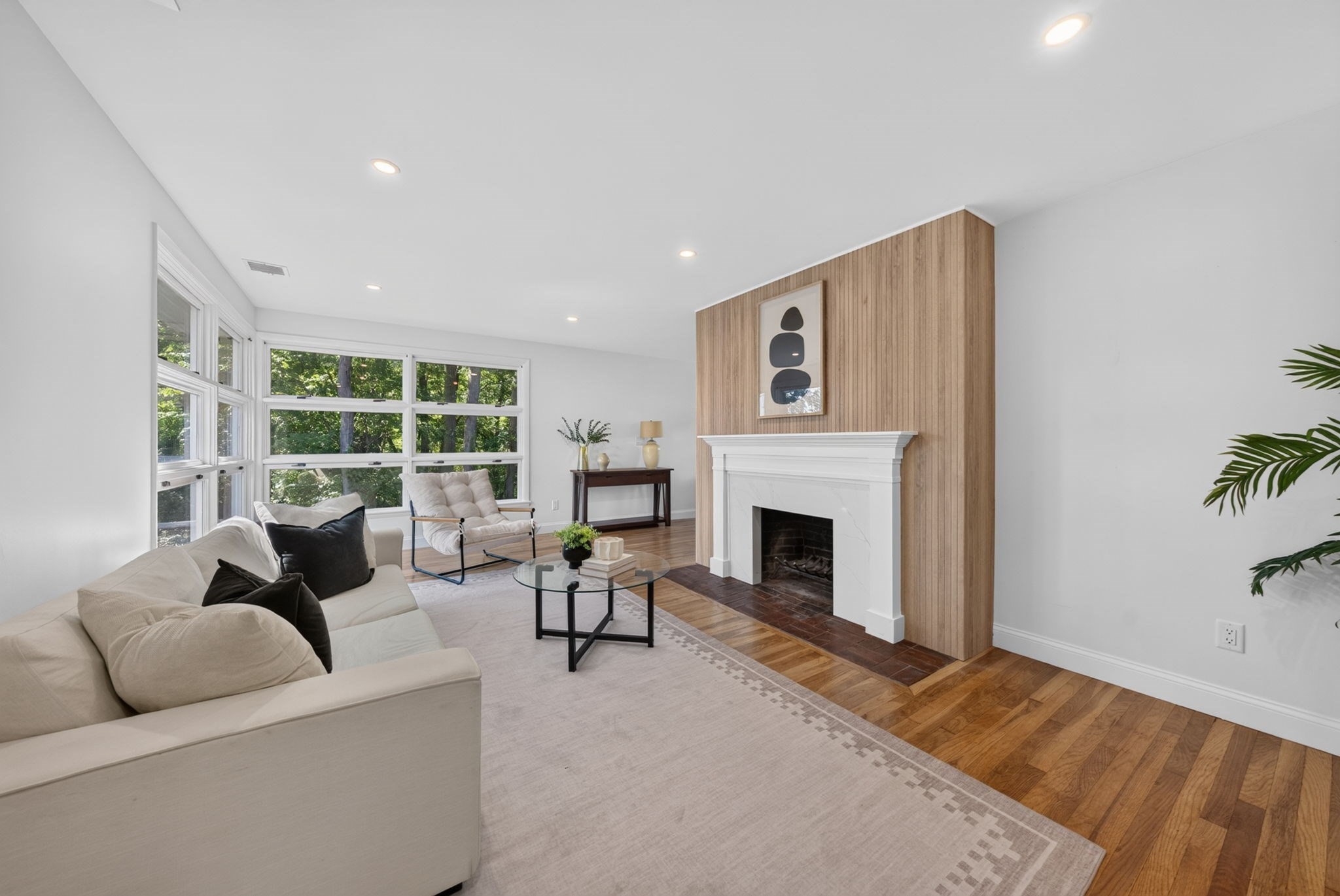 8 Everett St Property Photo 2