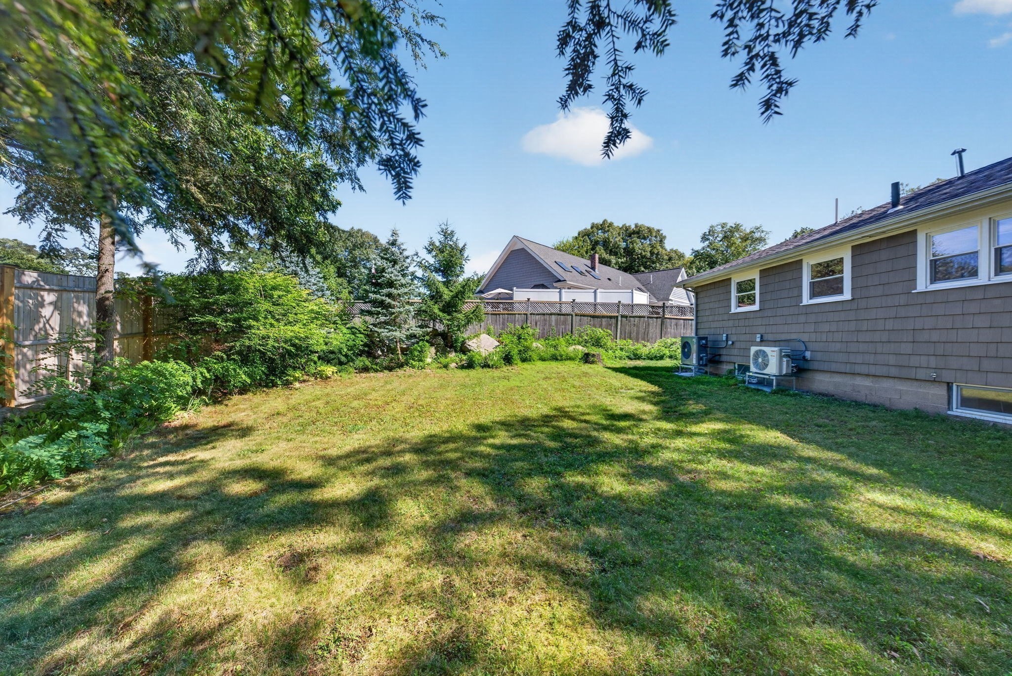 8 Everett St Property Photo 23