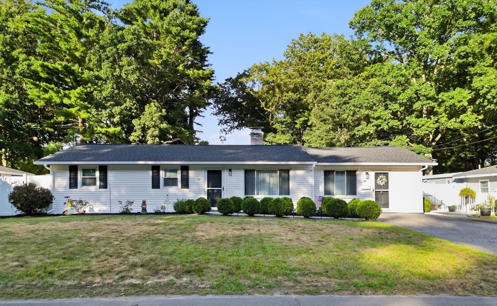 67 Leigh St. Property Photo 2