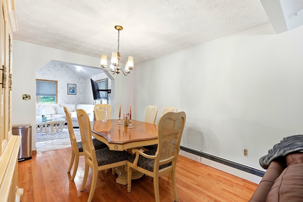 359 Howe Street Property Photo 9