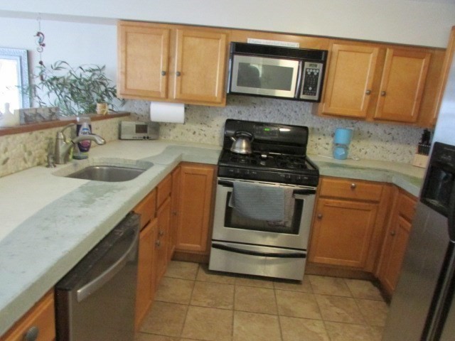 54 Oceanside Drive # 54 Property Photo 6