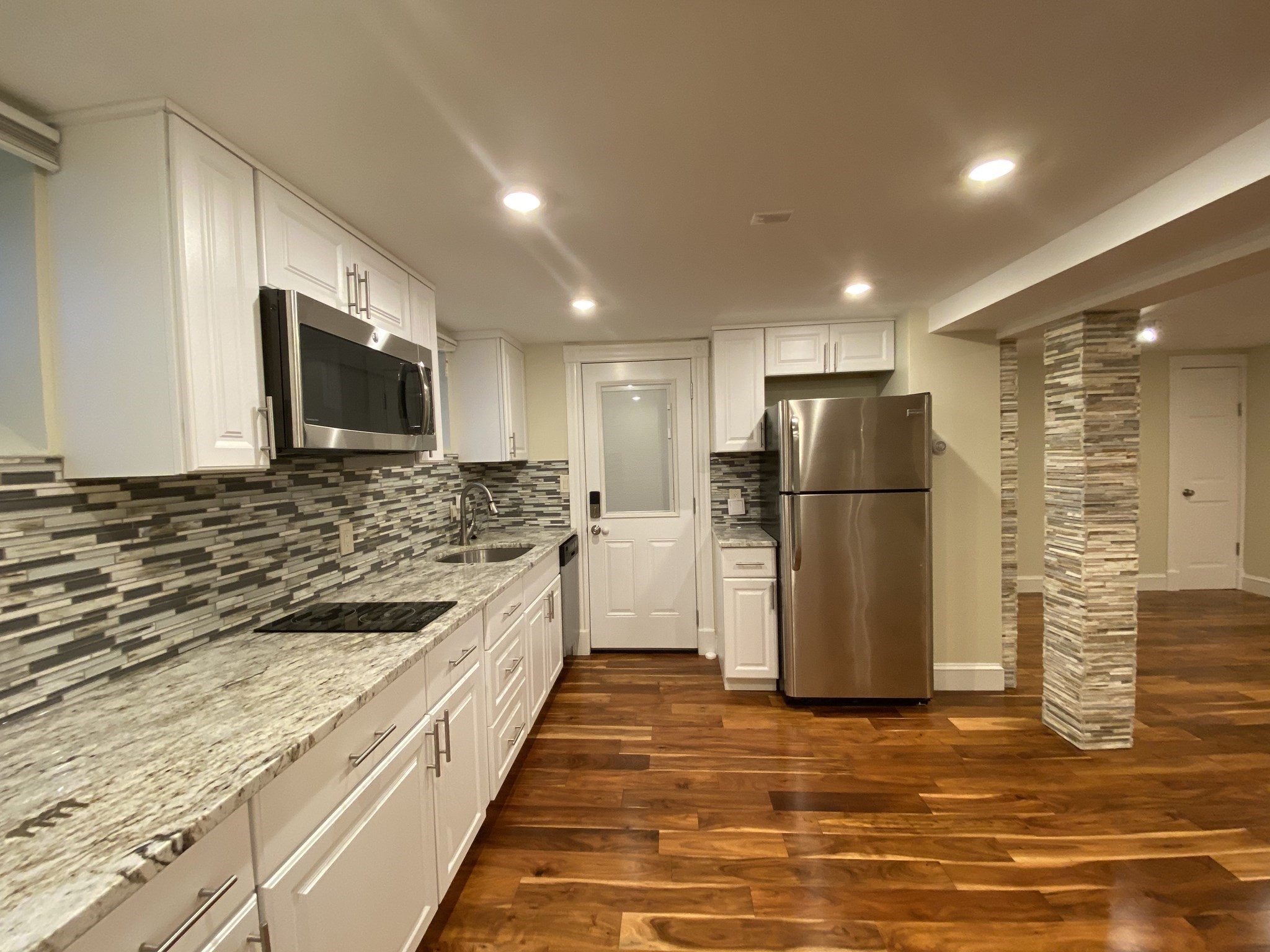 16 Crescent Ave. # B Property Photo 4