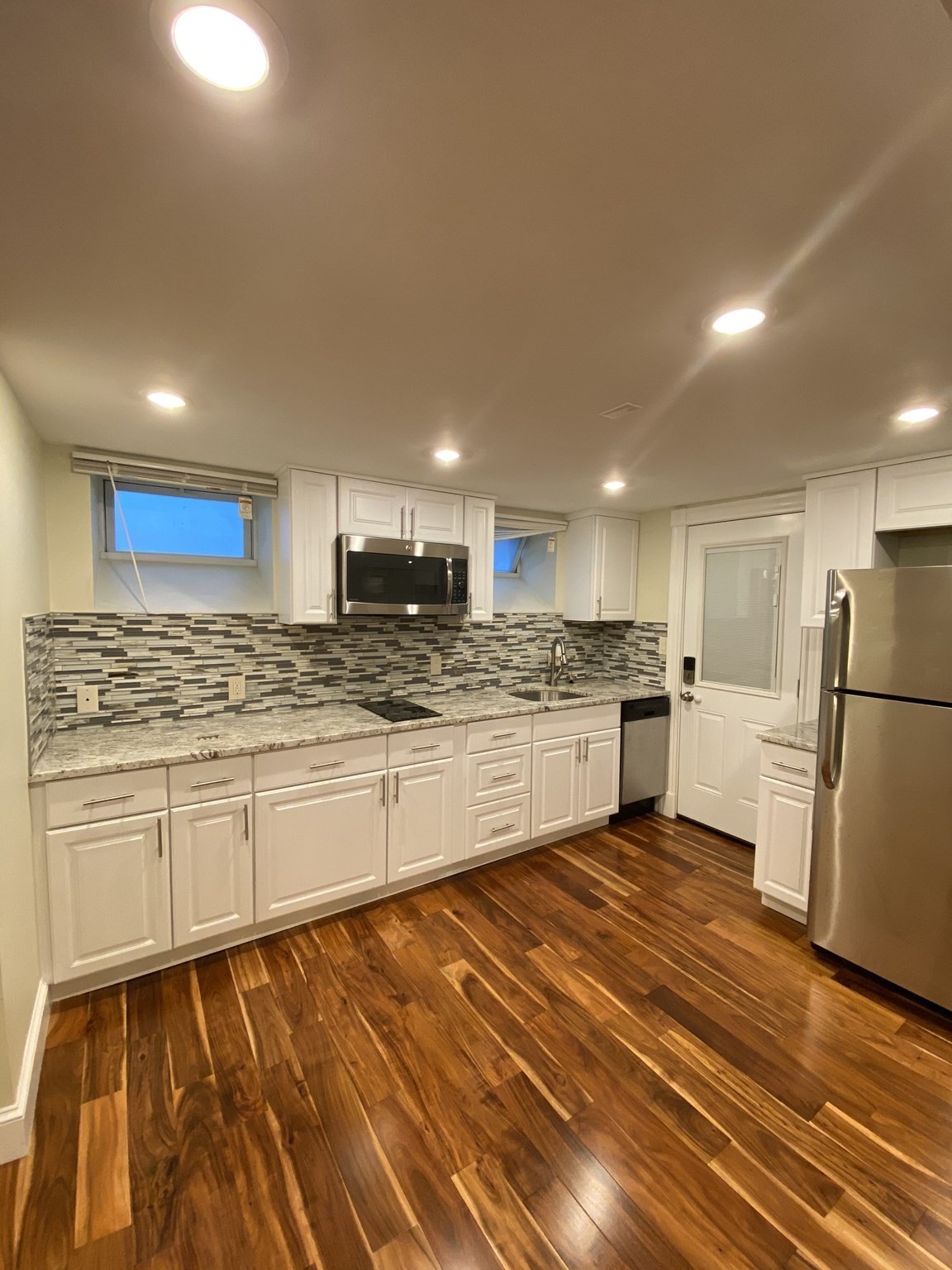 16 Crescent Ave. # B Property Photo 8