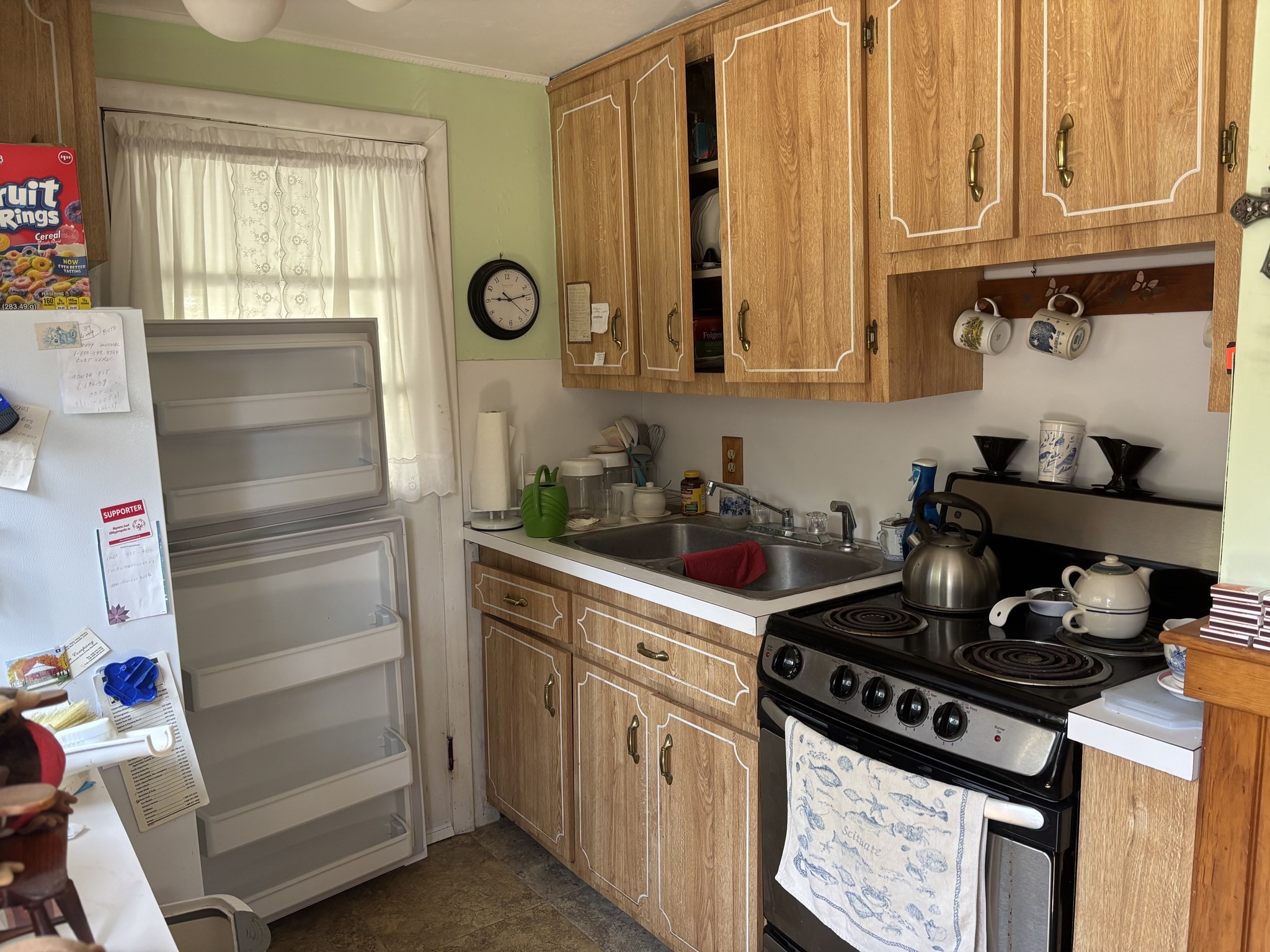 15 Otis St Property Photo 2