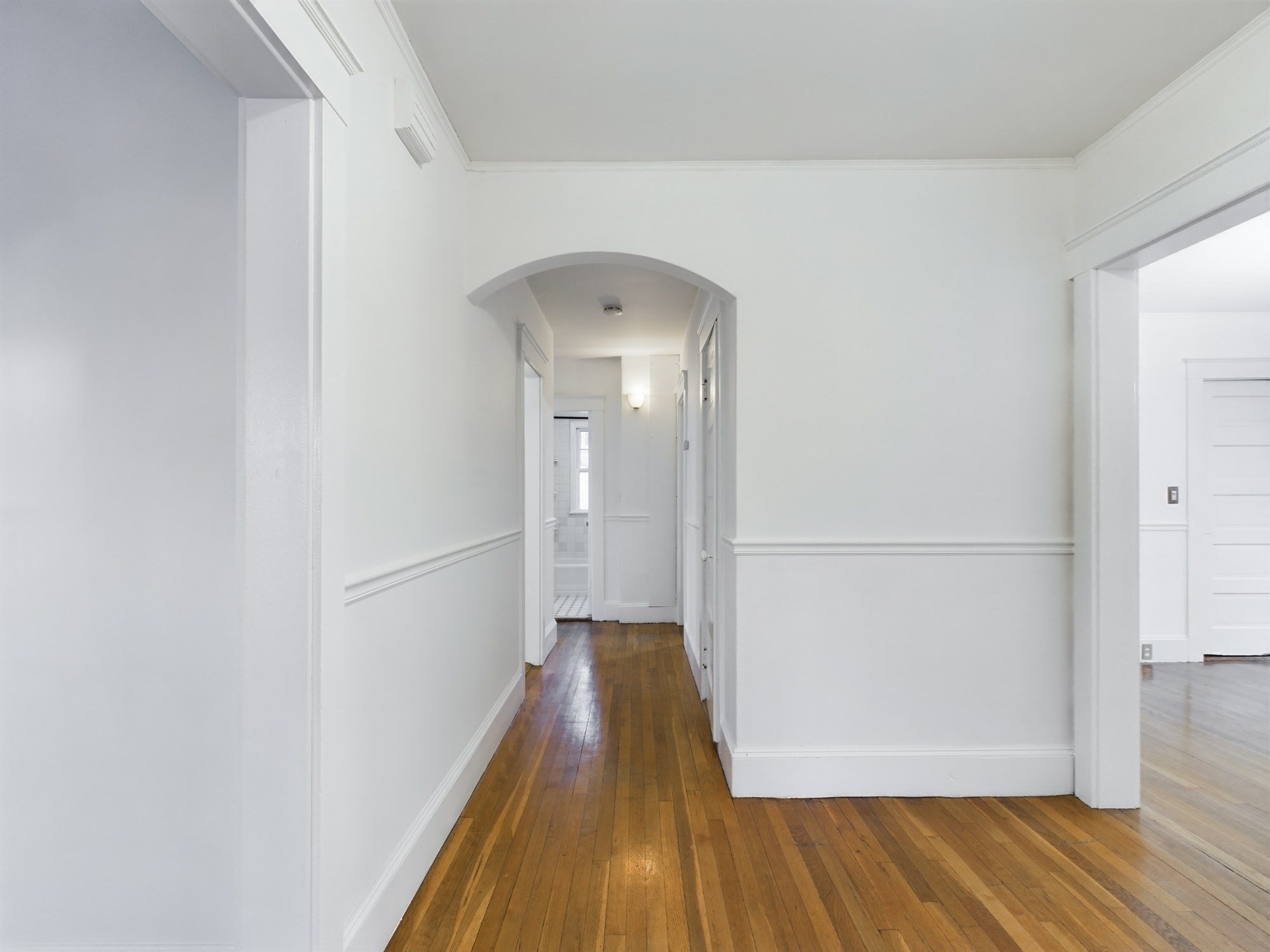 25 Rowe St # 1 Property Photo 7
