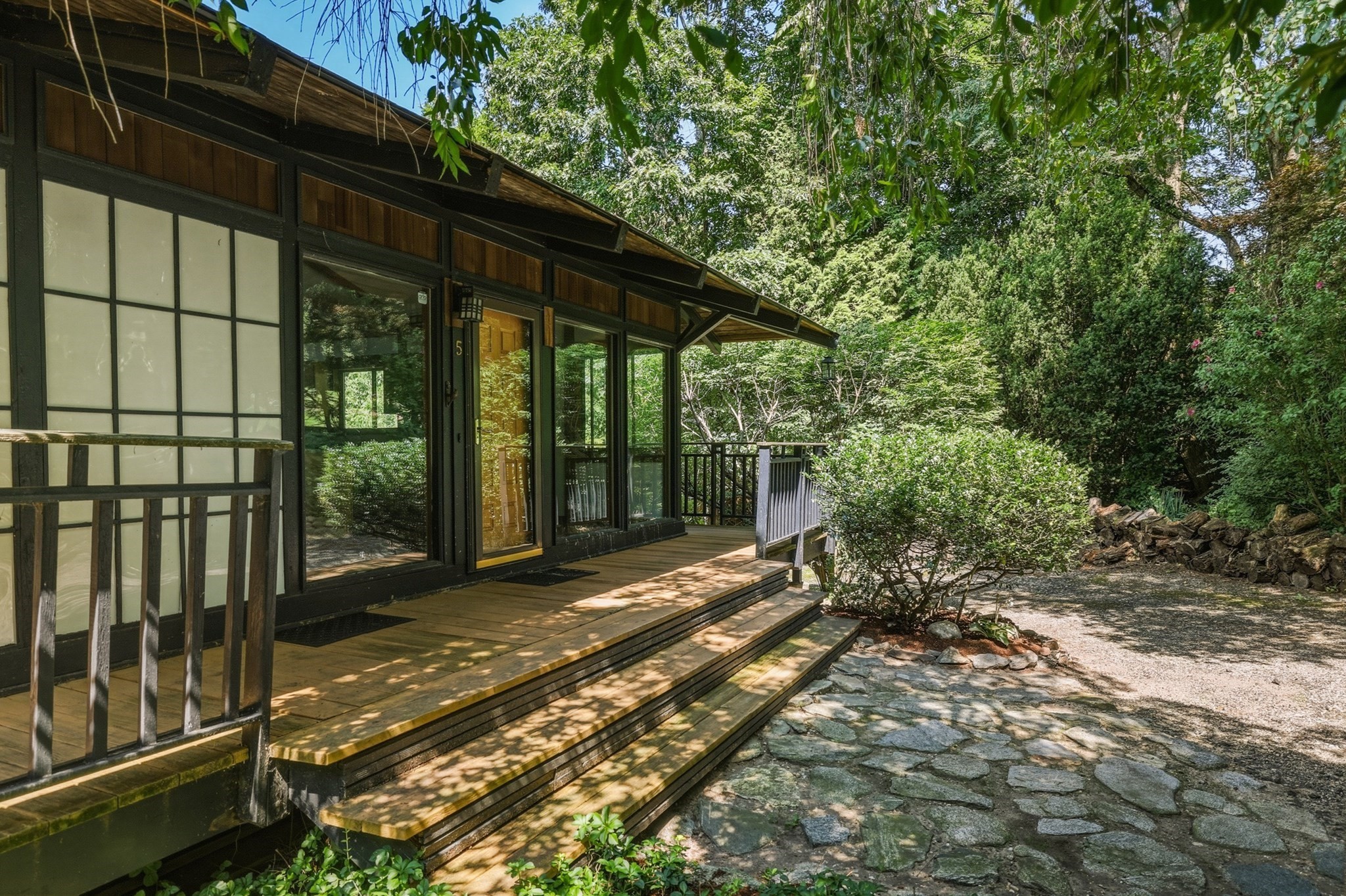 5 Laurel Ridge Dr Property Photo 2