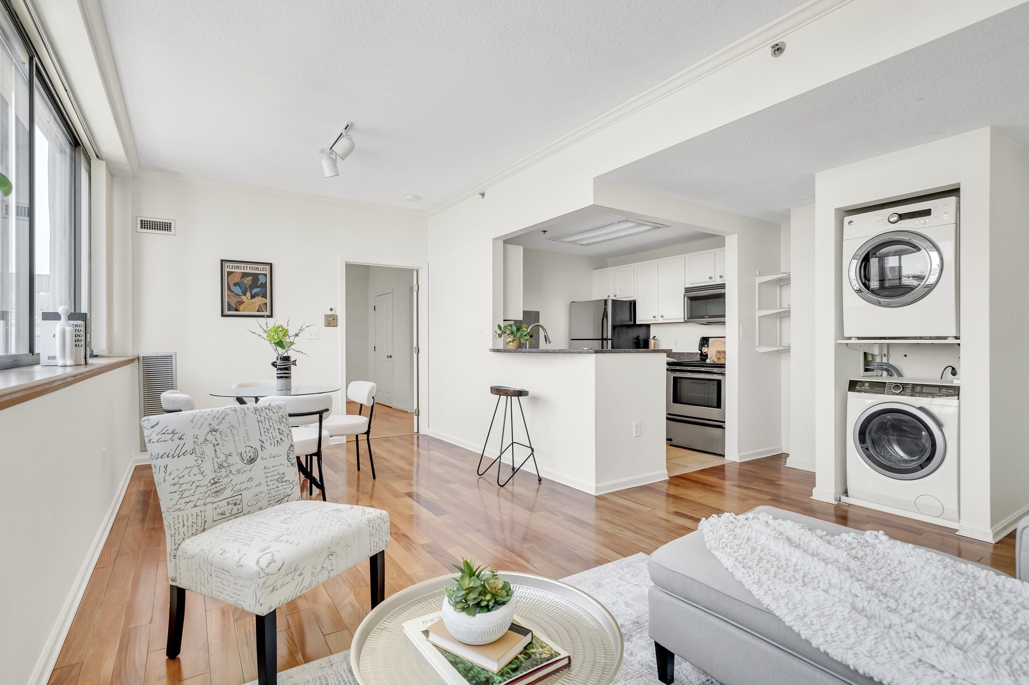 169 Monsignor Obrien Hwy # 715 Property Photo 4