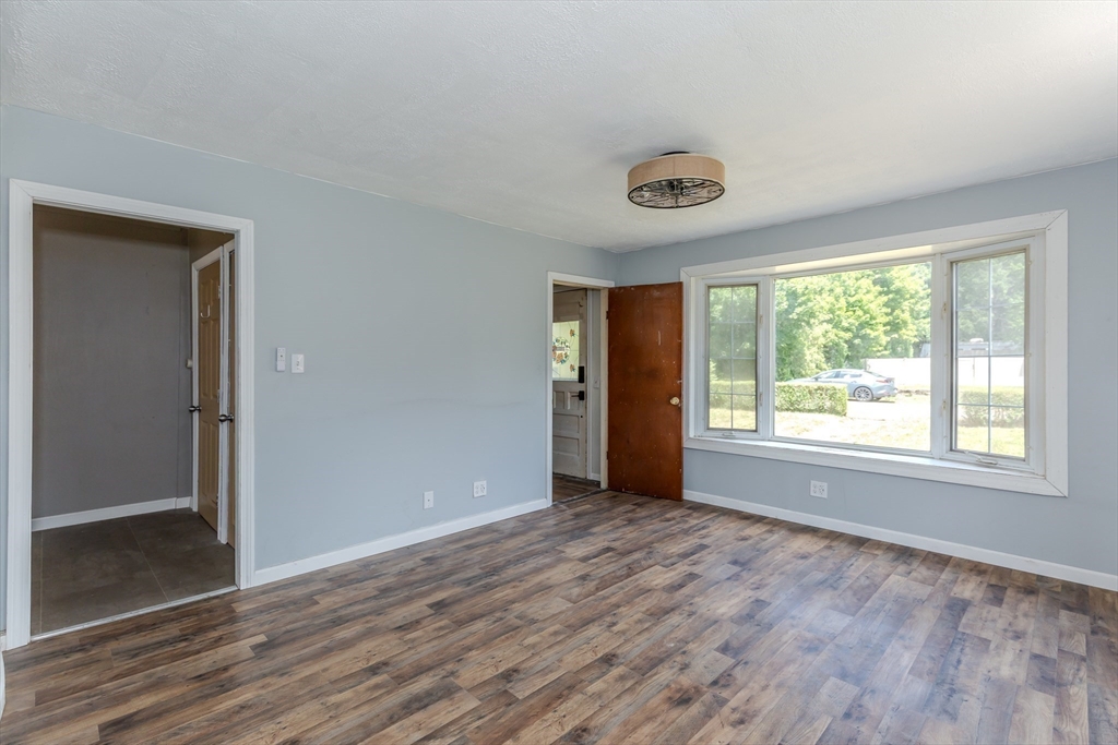 147 Smith St Property Photo 3