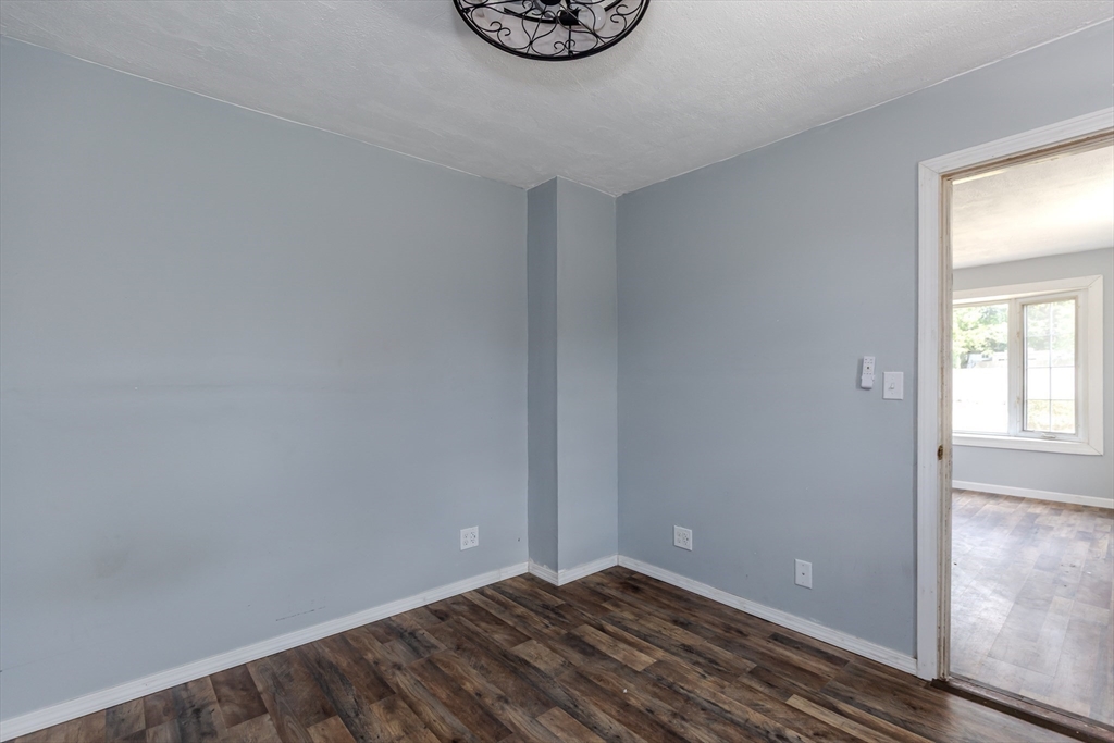 147 Smith St Property Photo 4