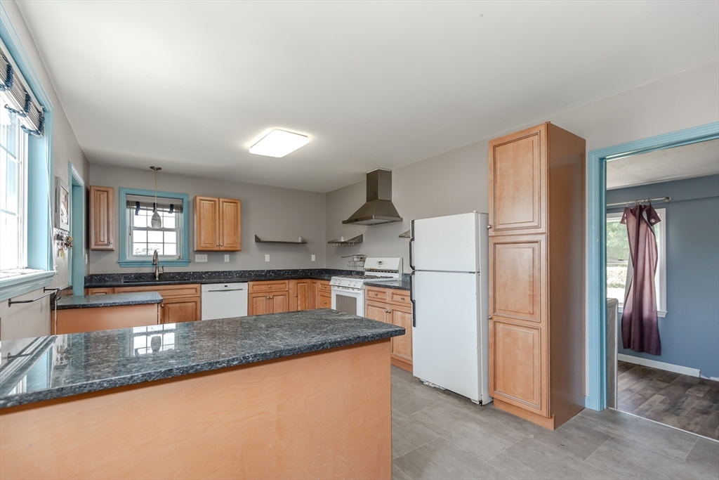 147 Smith St Property Photo 7