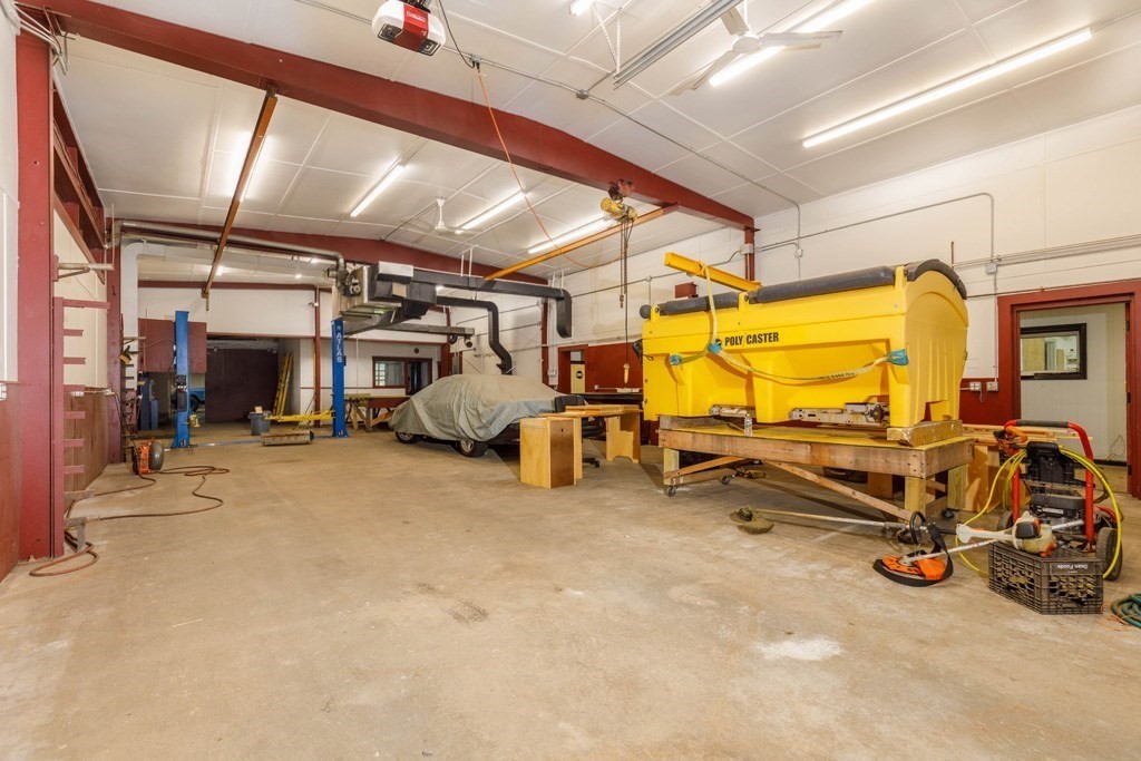 10 Jerry Street Property Photo 2