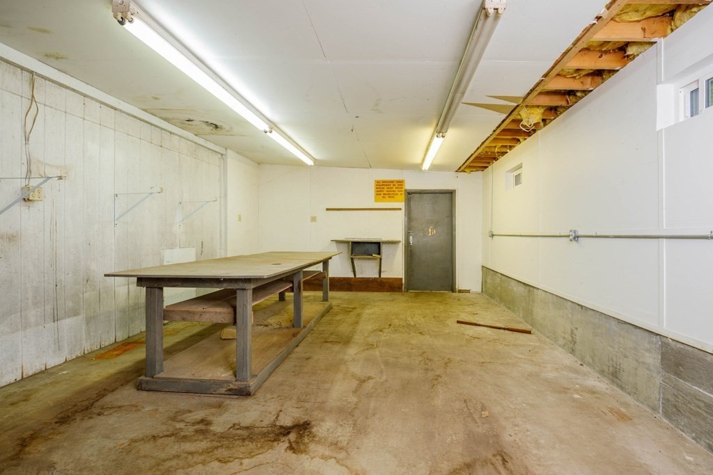 10 Jerry Street Property Photo 6