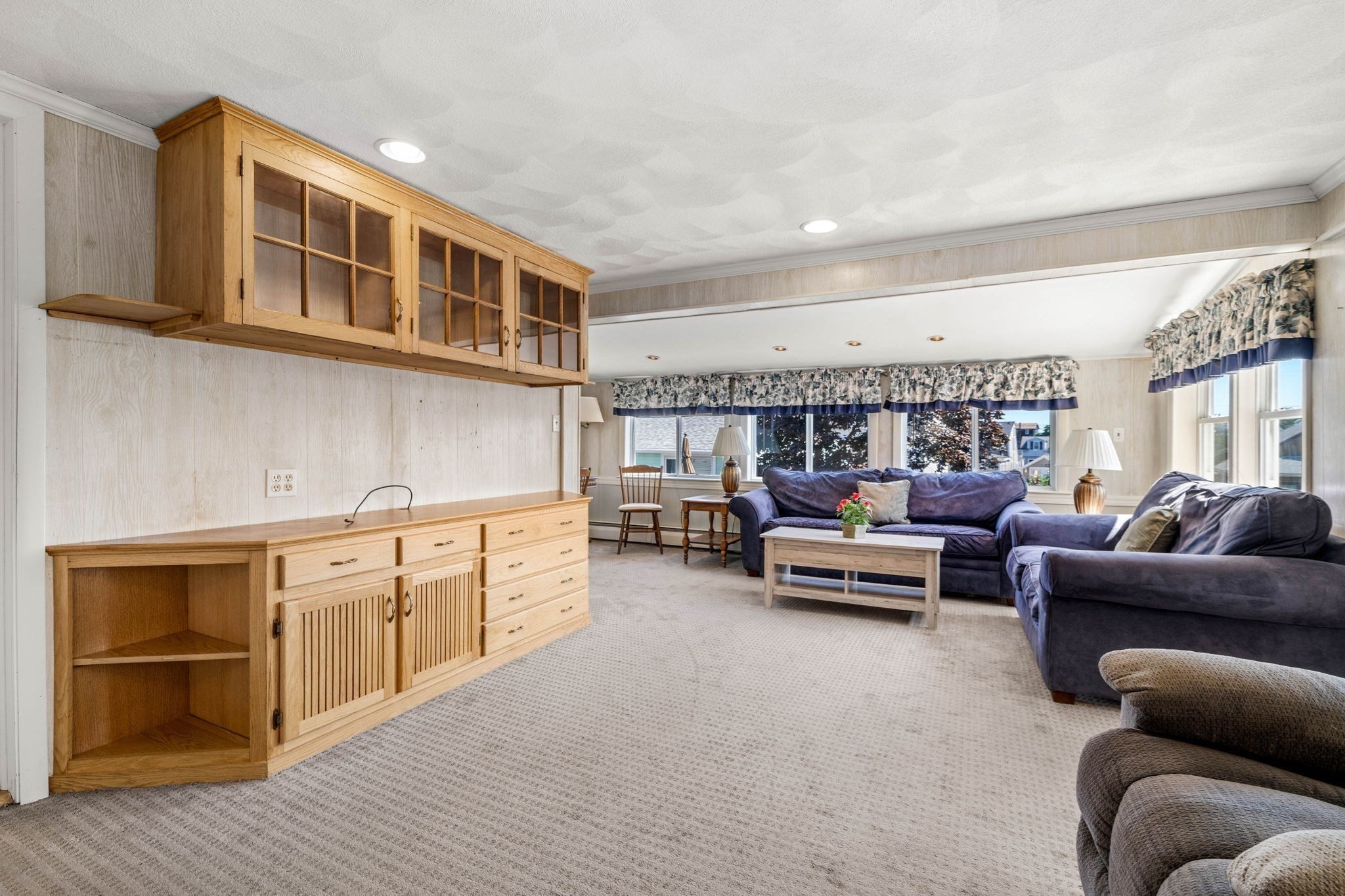 10 70th Street Property Photo 11