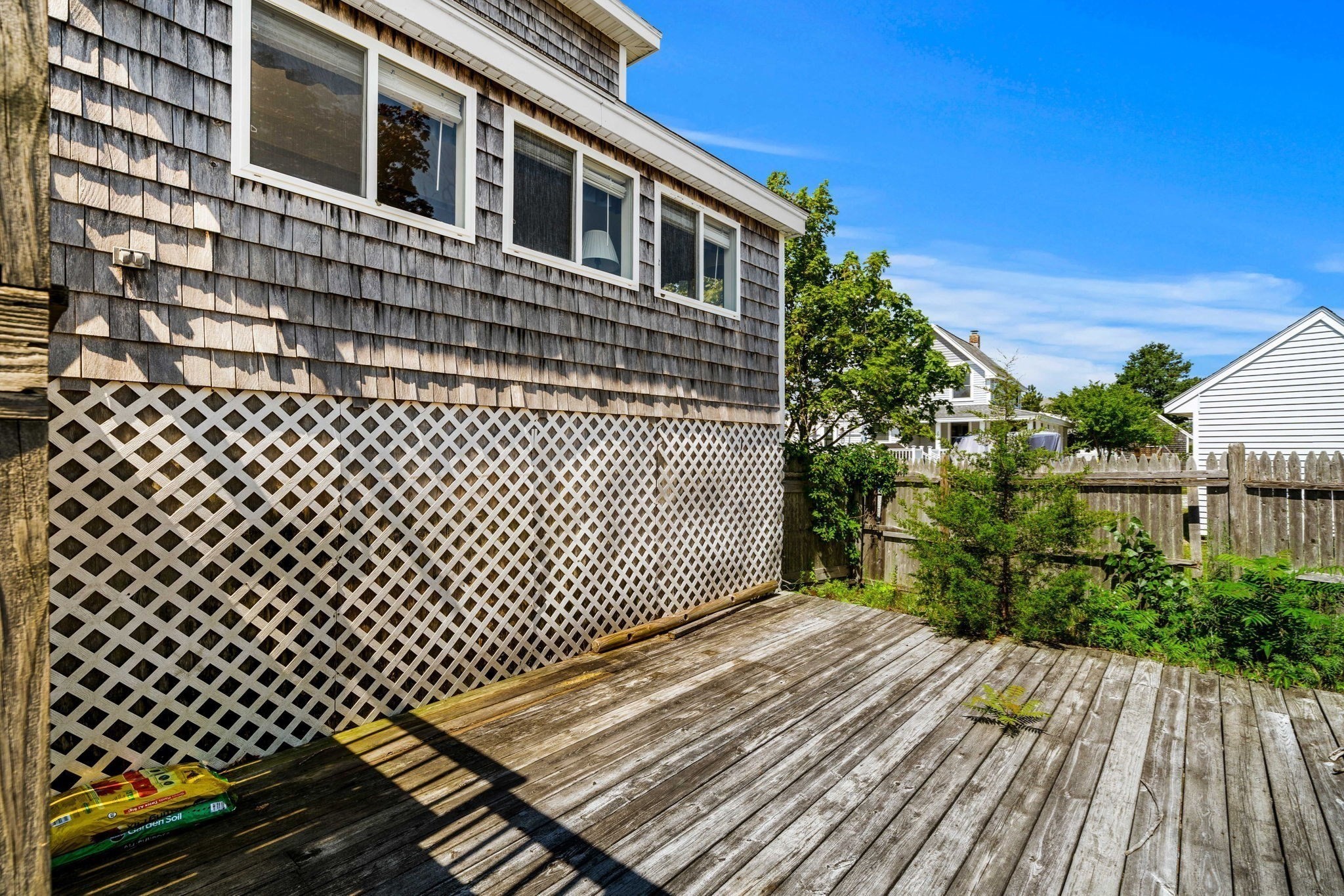 10 70th Street Property Photo 35