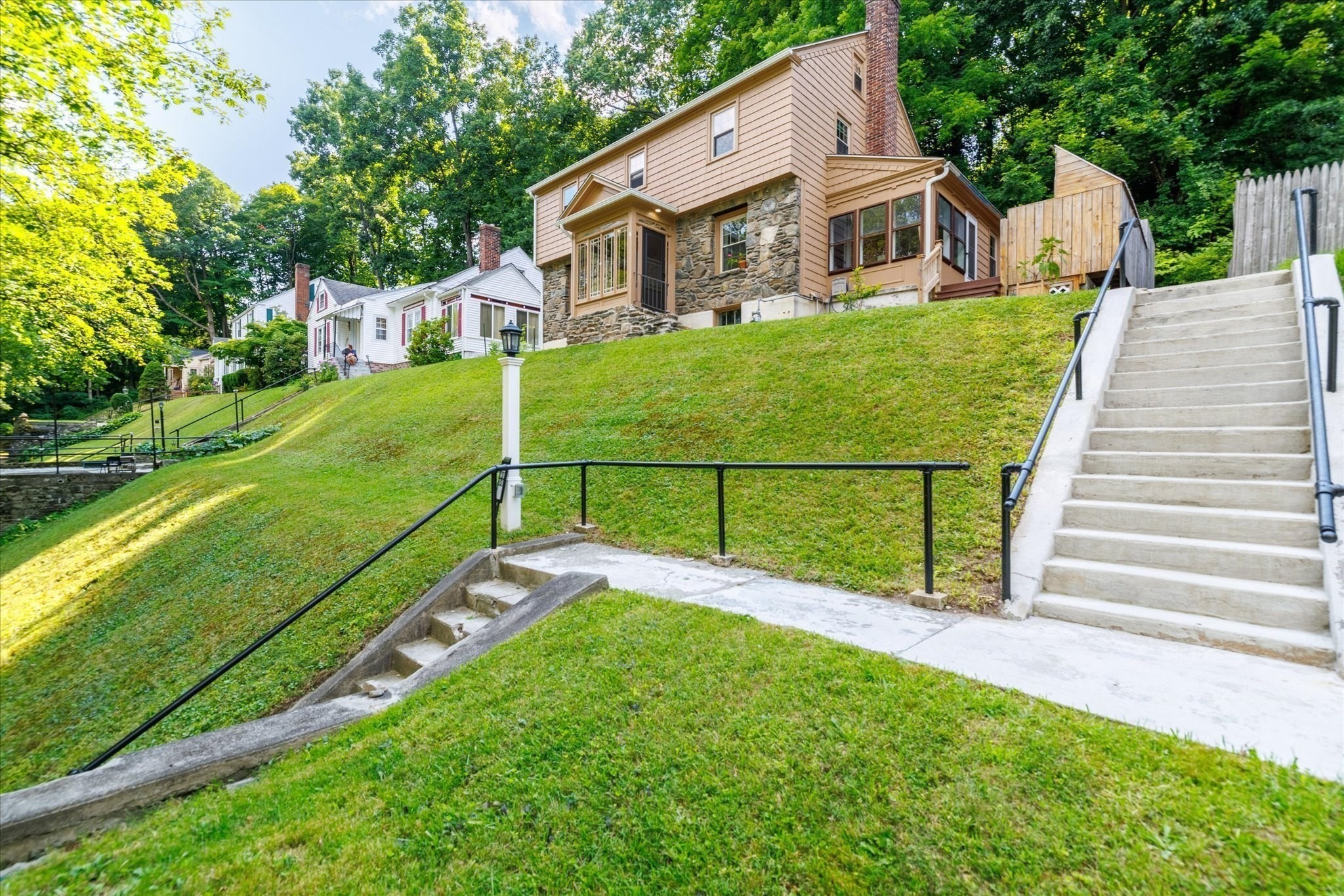 30 Saint Elmo Rd Property Photo 3