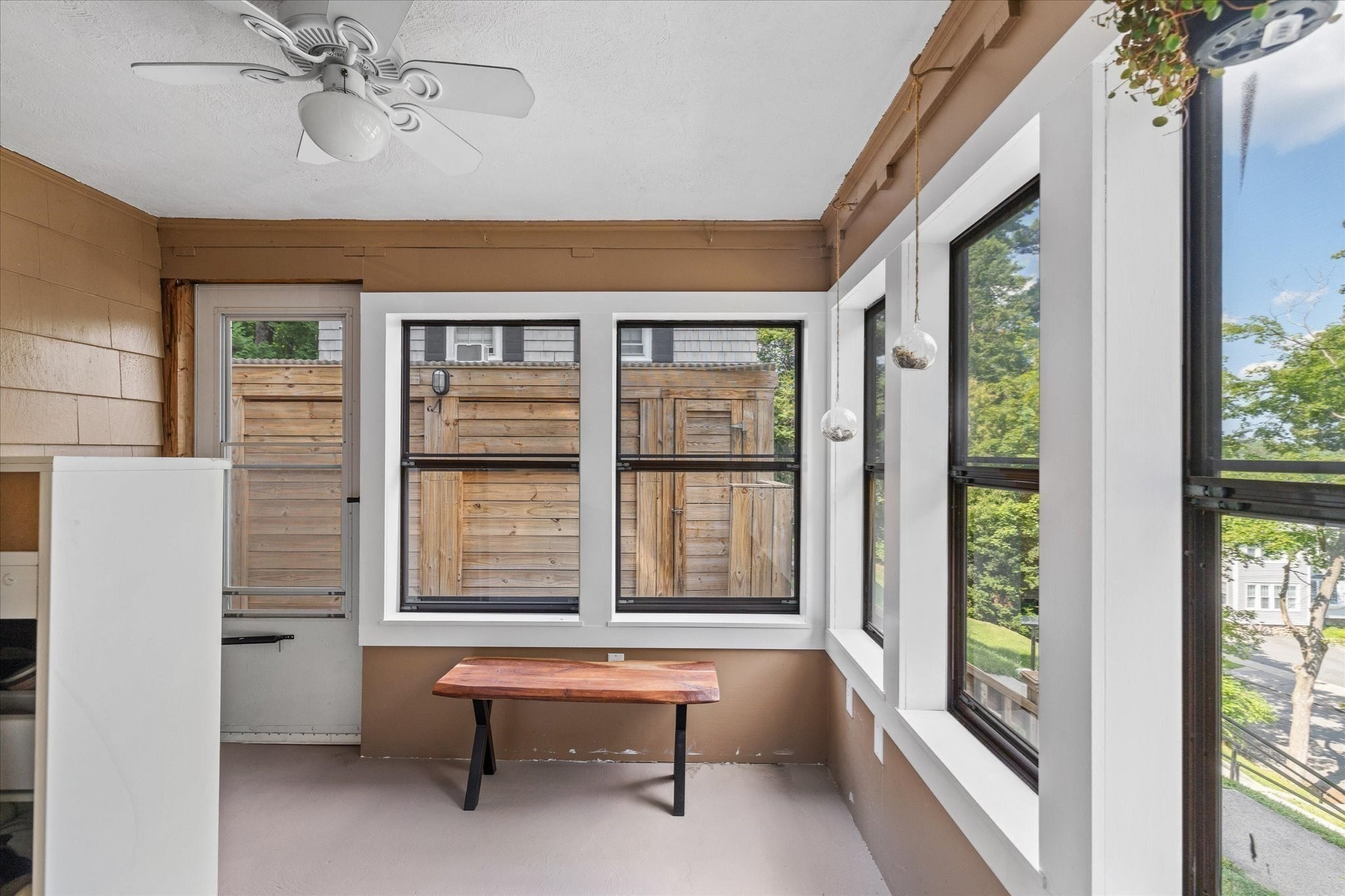 30 Saint Elmo Rd Property Photo 15