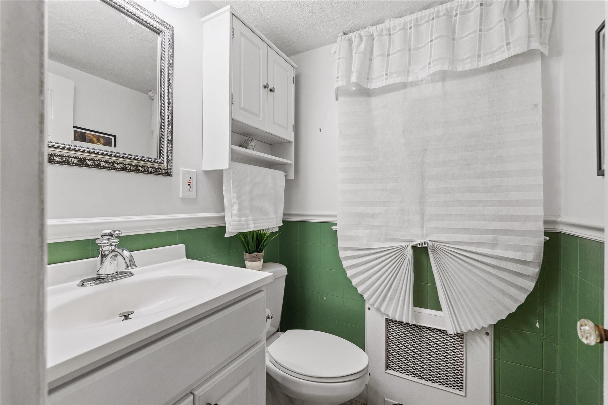 30 Saint Elmo Rd Property Photo 16