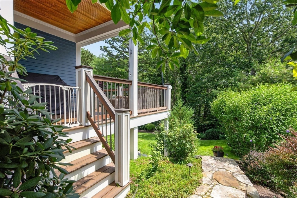 28 Barnswallow Property Photo 35