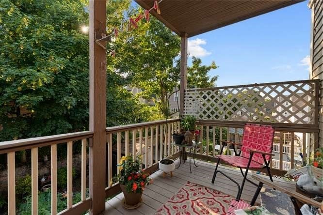 52 Eastern Ave Property Photo 30