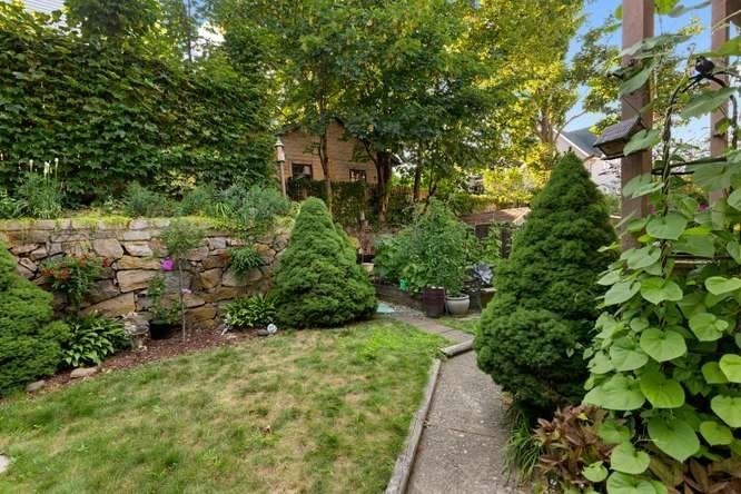 52 Eastern Ave Property Photo 31