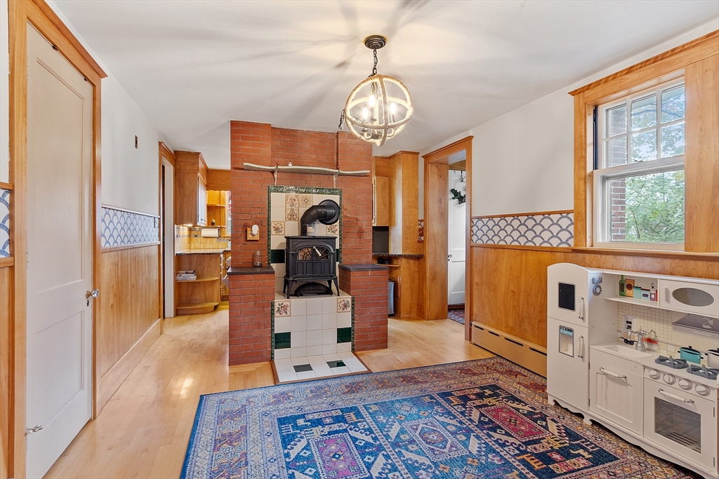 144 Hanks Street Property Photo 12