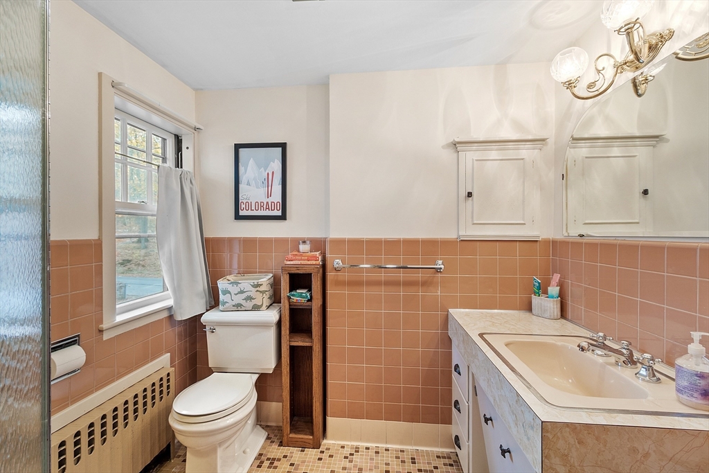 144 Hanks Street Property Photo 28
