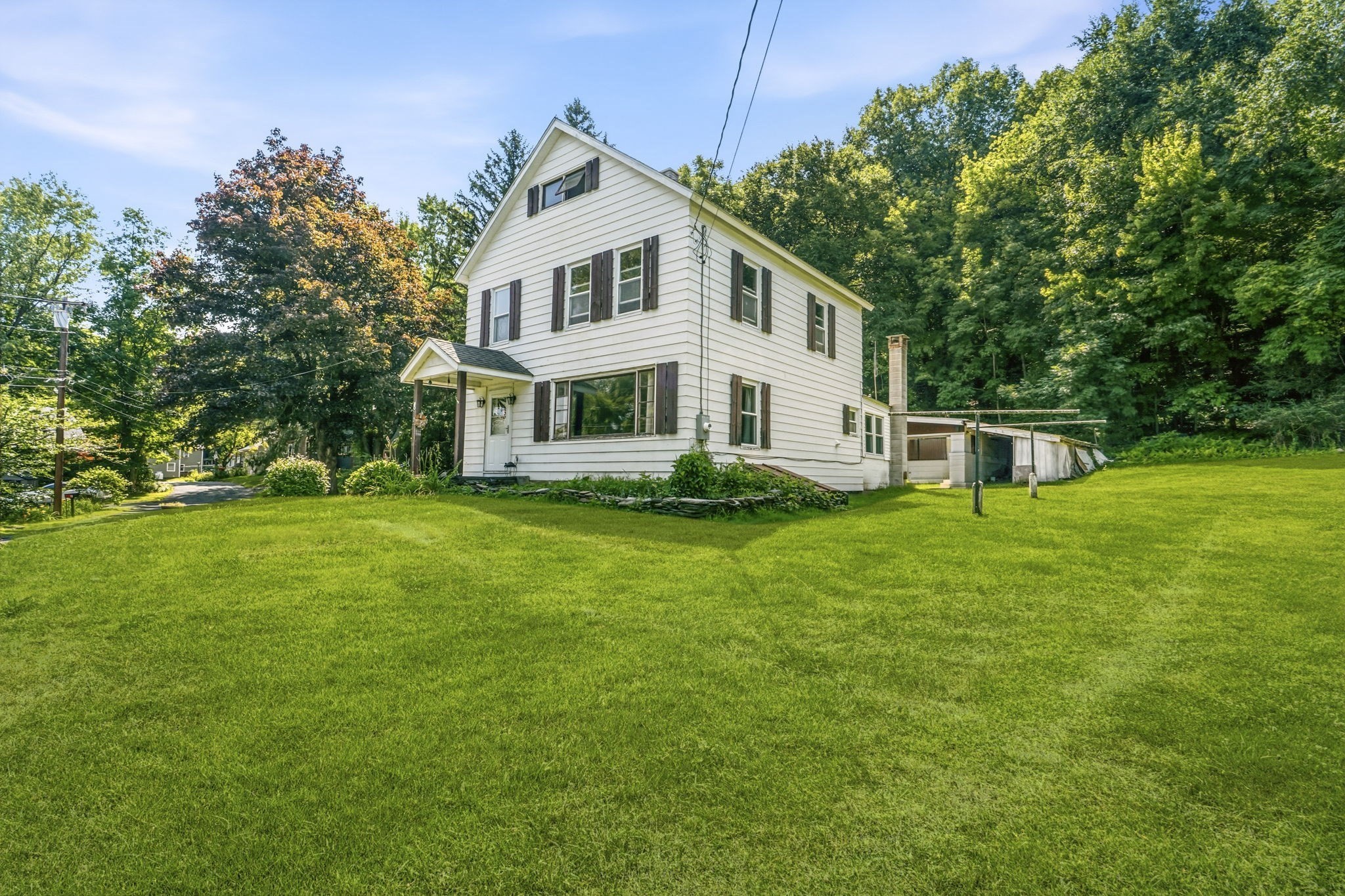 8 Underwood Ave Property Photo 2