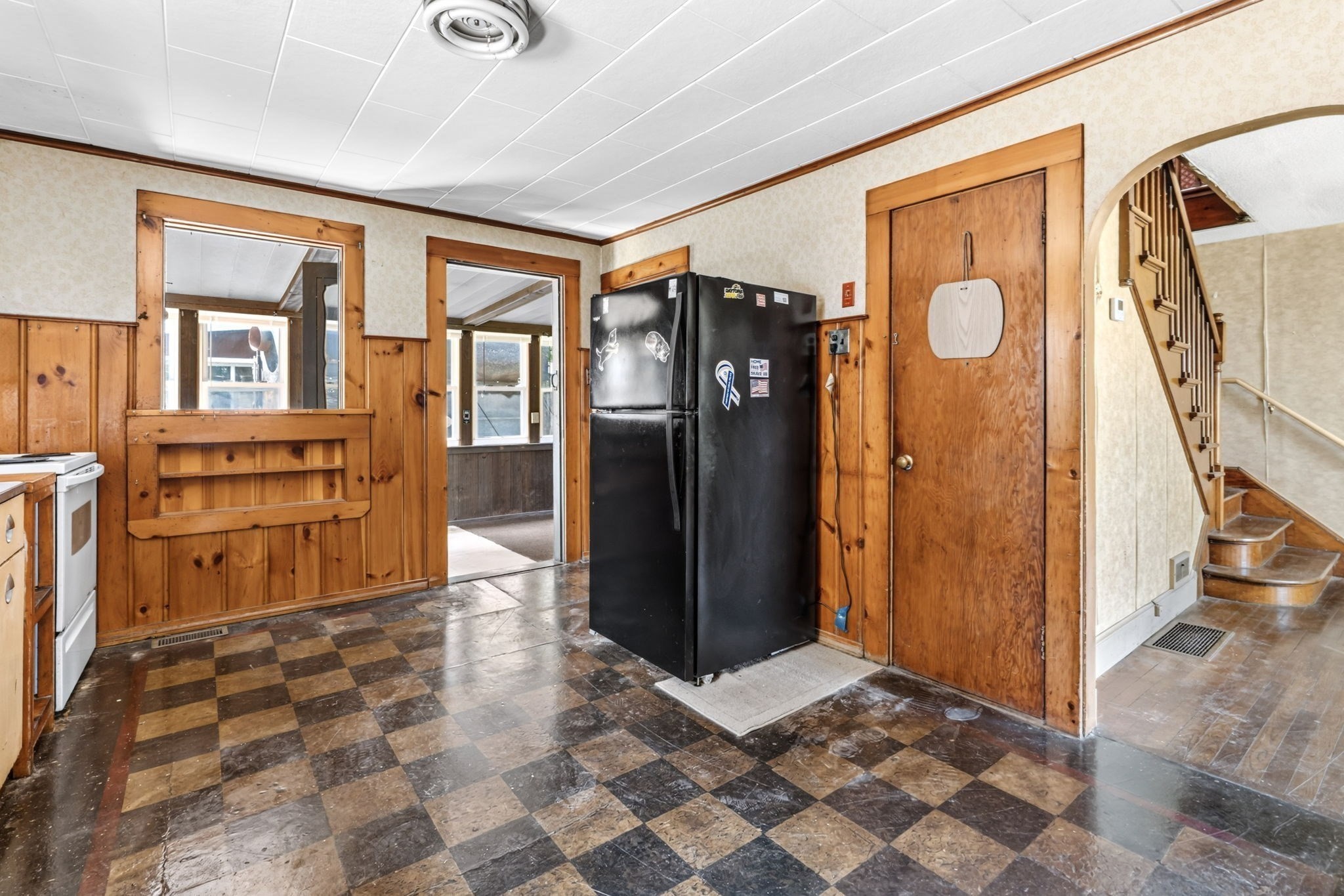 8 Underwood Ave Property Photo 15