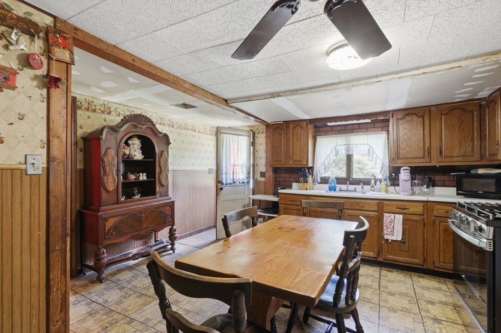 101 Whitins Rd Property Photo 2