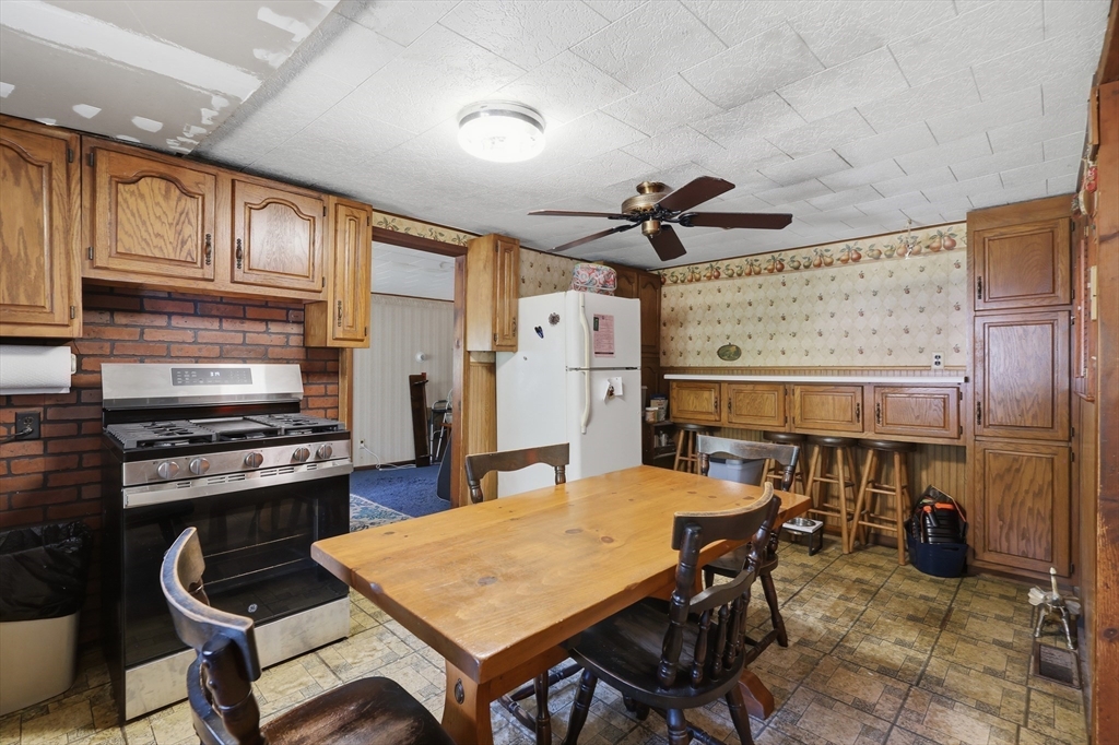101 Whitins Rd Property Photo 3