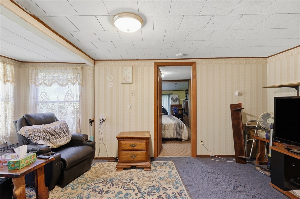 101 Whitins Rd Property Photo 7