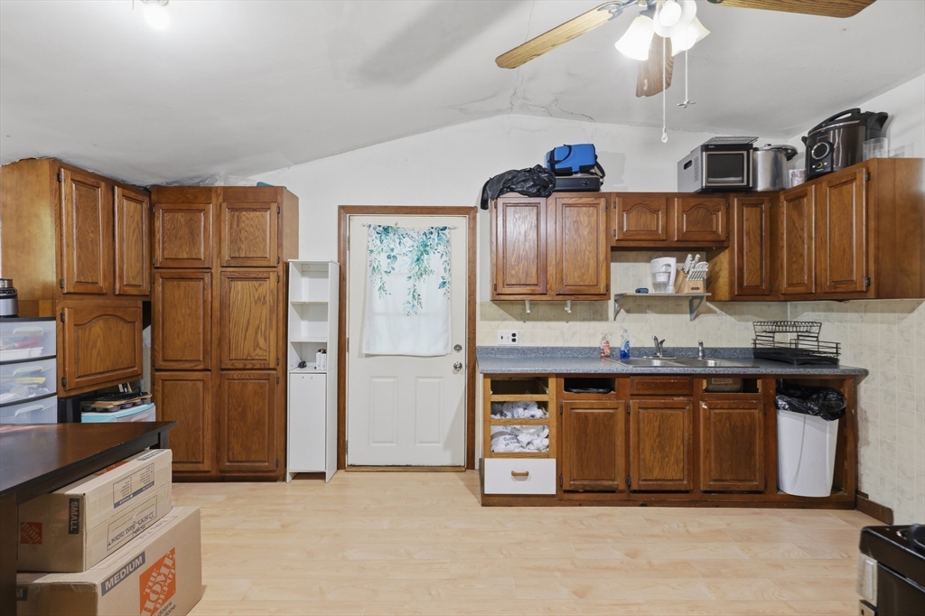 101 Whitins Rd Property Photo 14