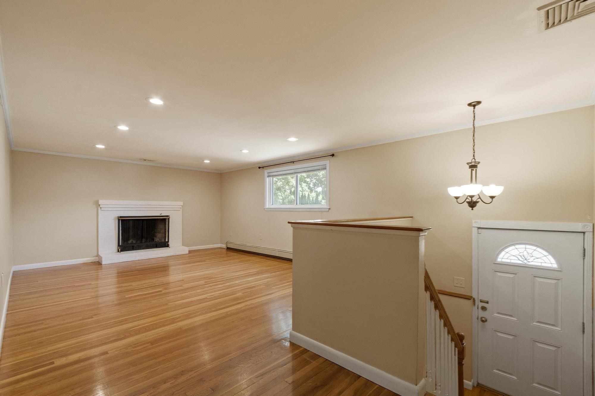 15 Oak Road Property Photo 3