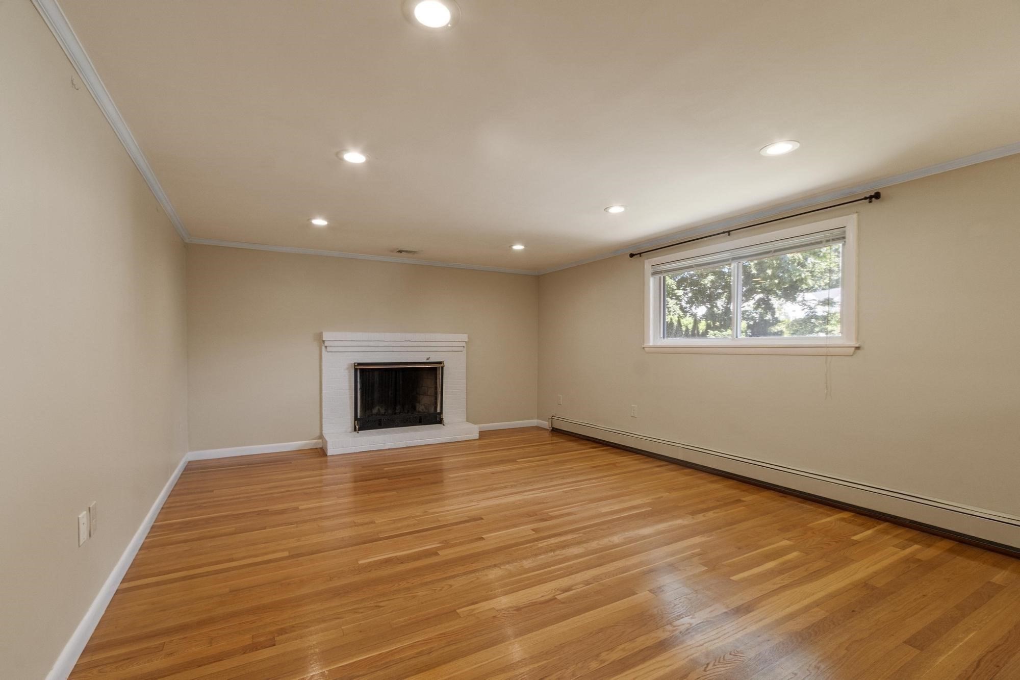 15 Oak Road Property Photo 6