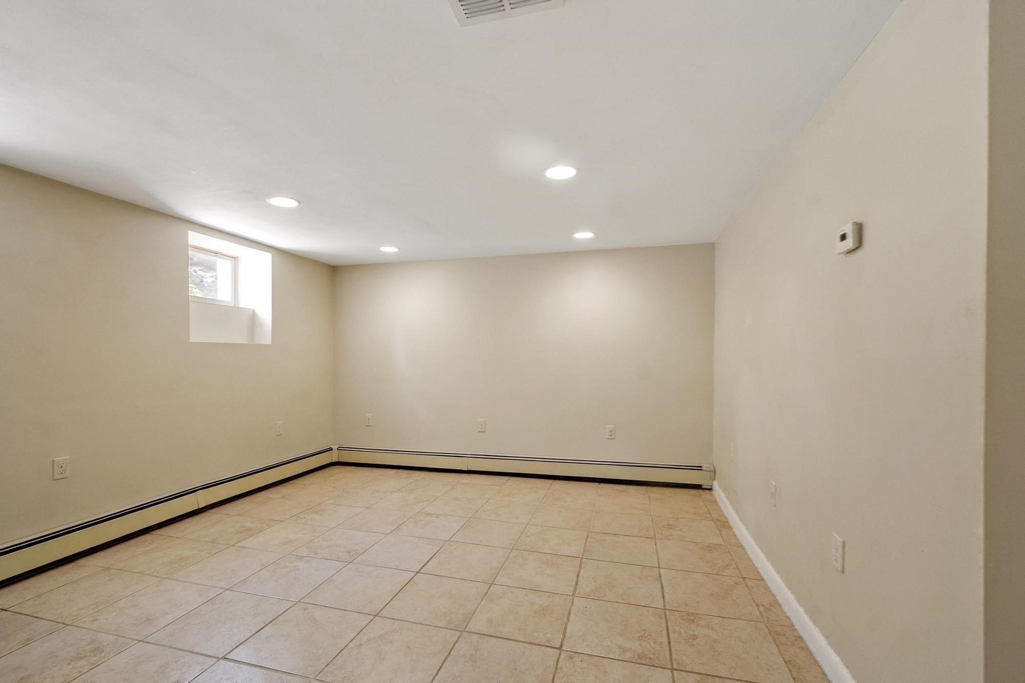 15 Oak Road Property Photo 16
