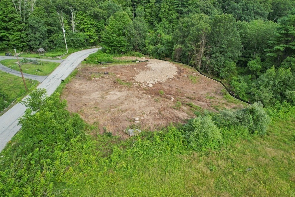 201 Green Street Property Photo 5