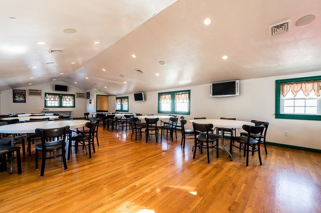 40 Chestnut Street Property Photo 16