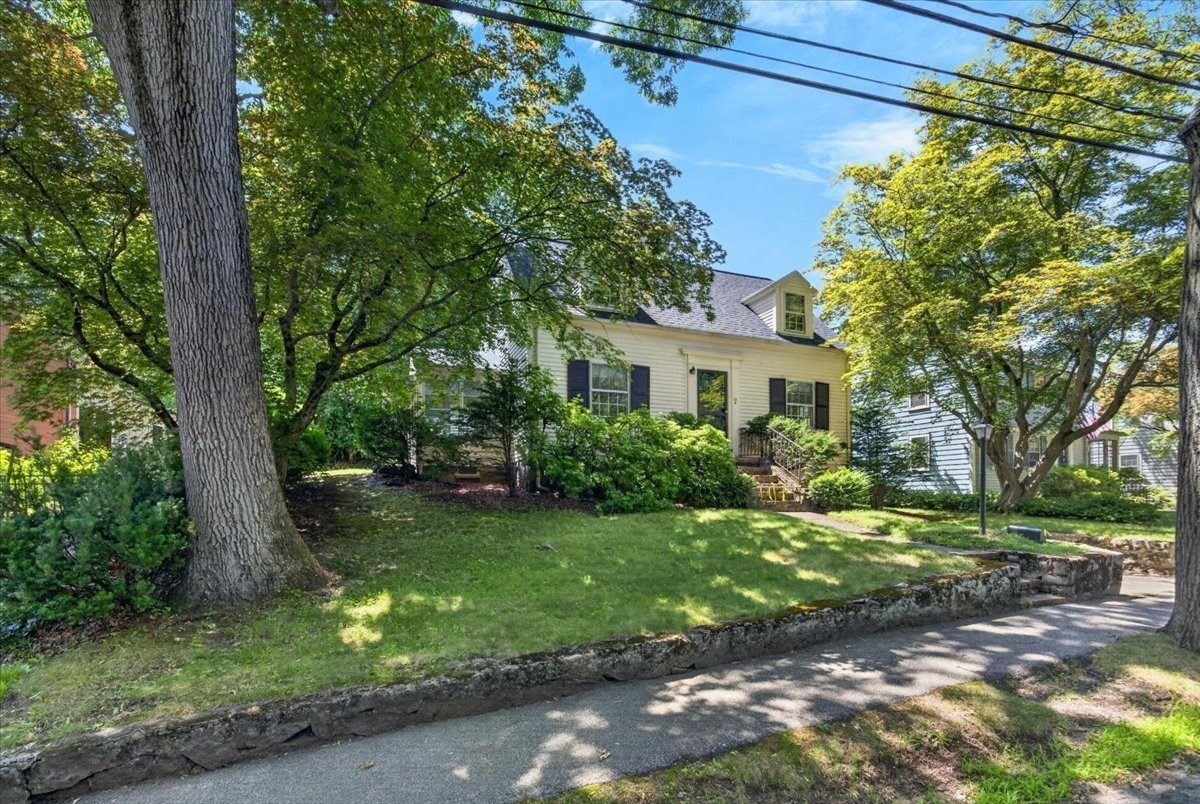 25 Leland Rd Property Photo 2
