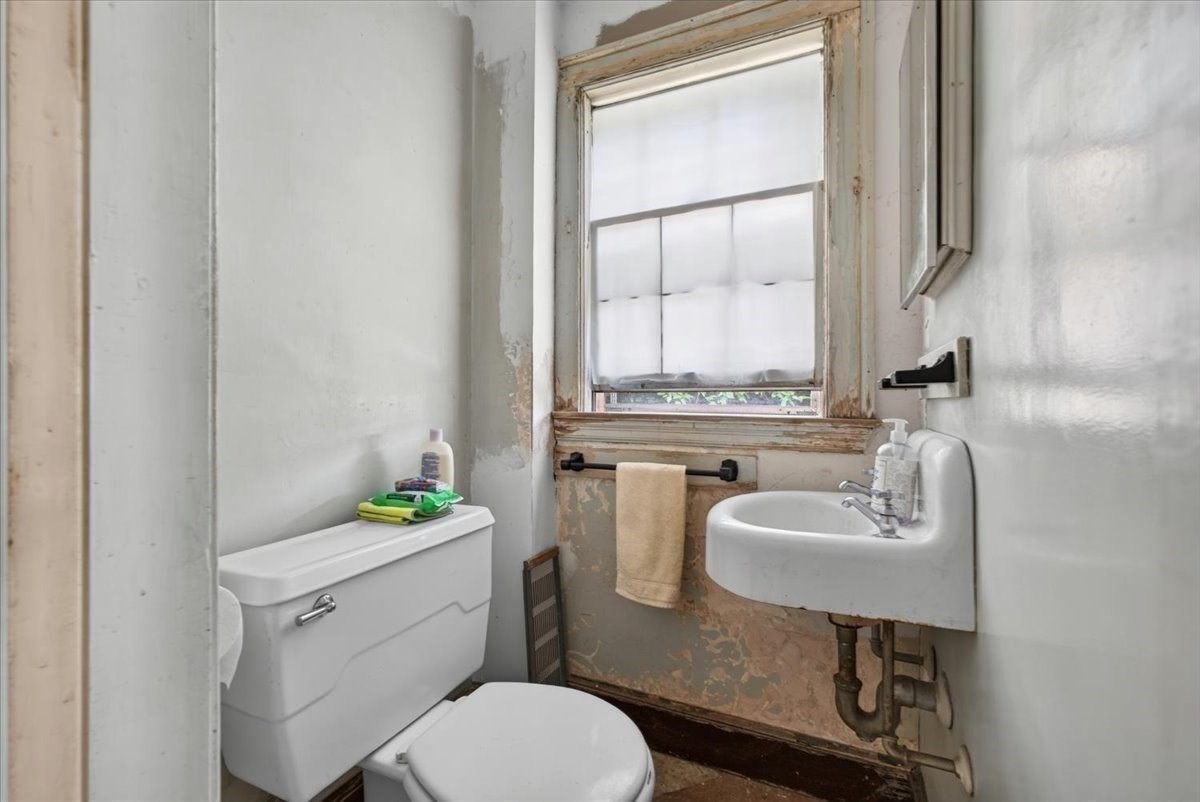 25 Leland Rd Property Photo 12