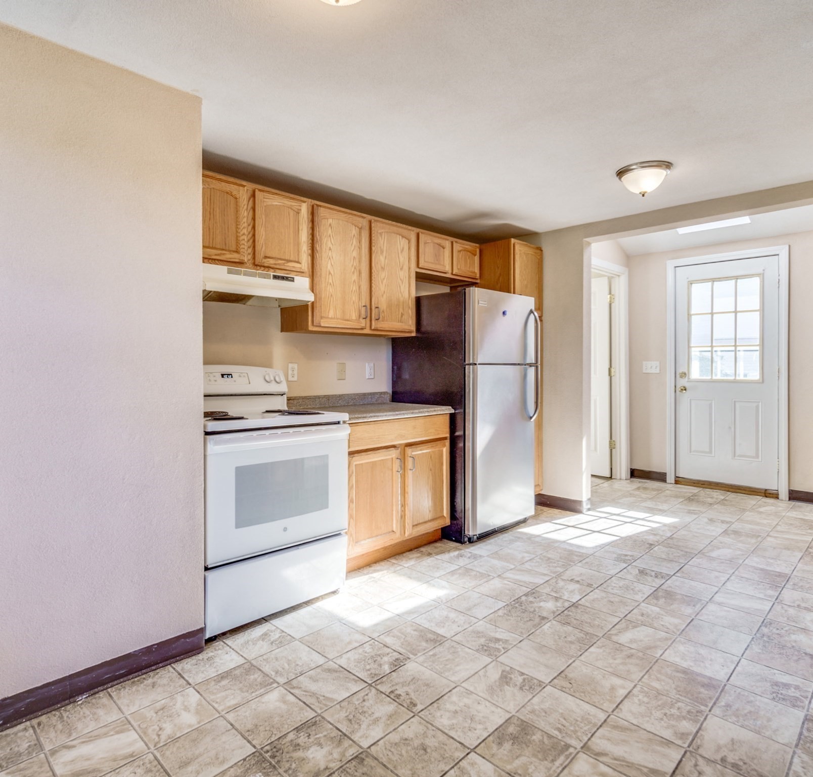 42 Fox Run Property Photo 3