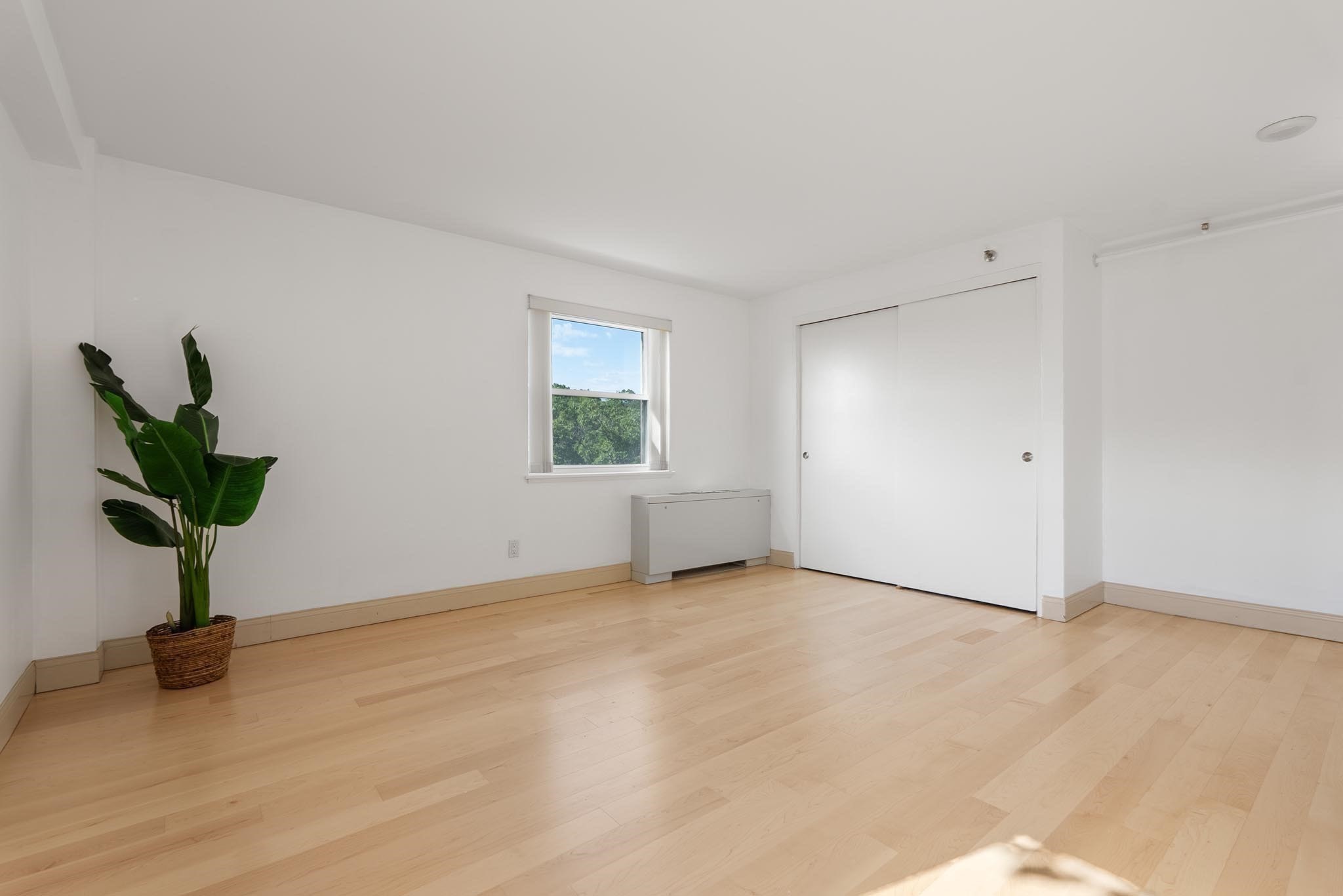 1600 Beacon St # 902 Property Photo 9