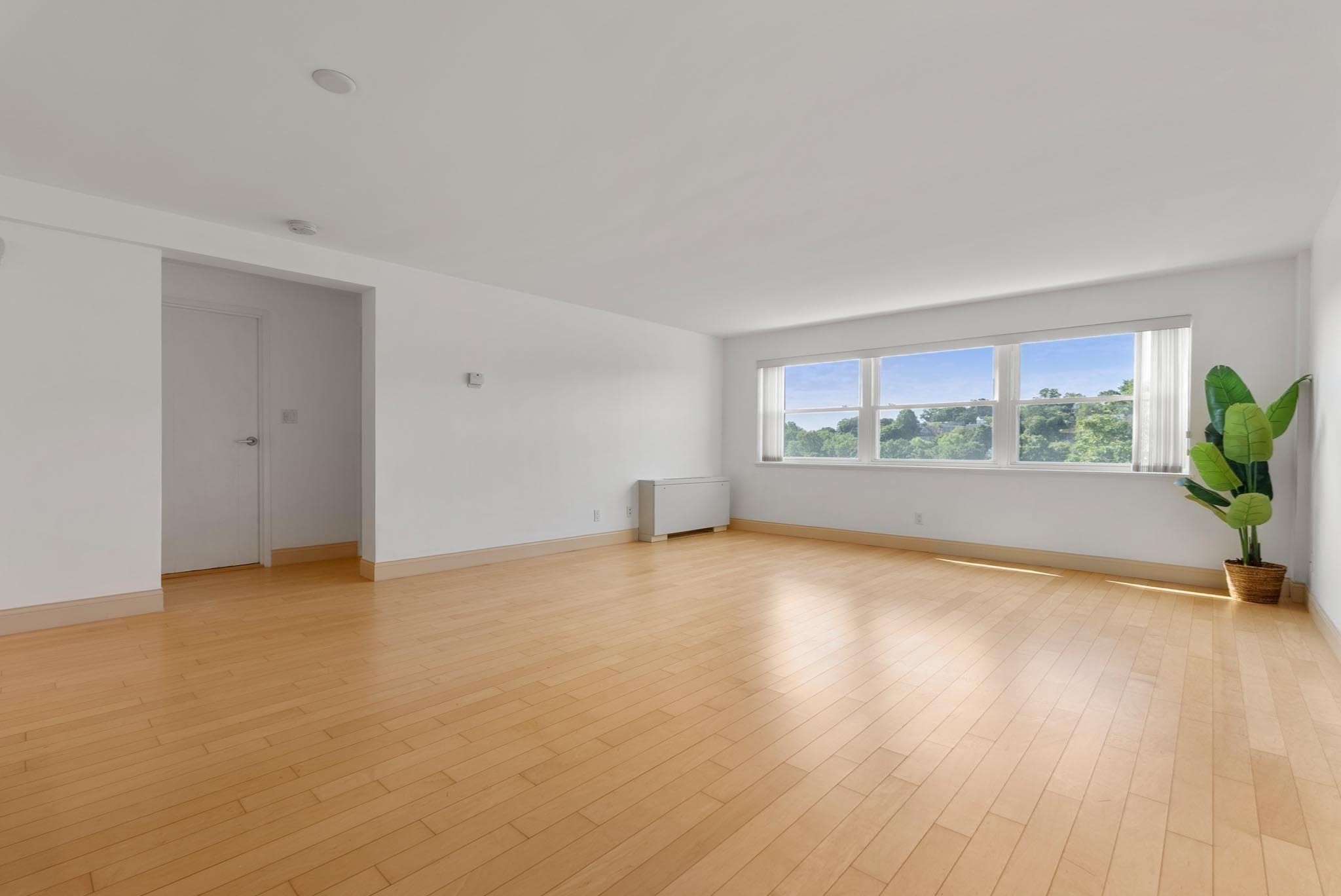 1600 Beacon St # 902 Property Photo 22