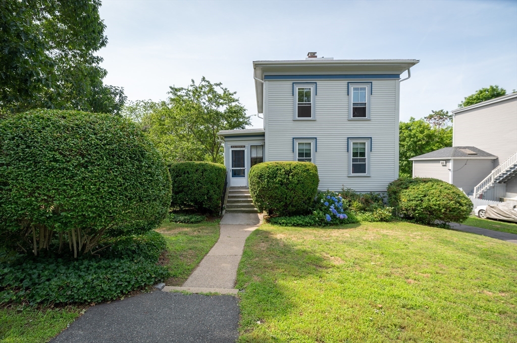 32 Blynman Avenue Property Photo 1