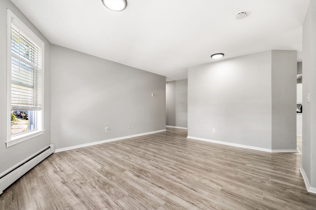 35 Pond St Property Photo 11