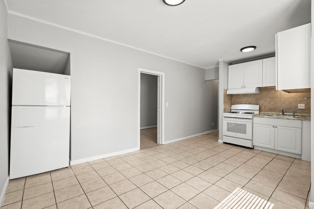 35 Pond St Property Photo 32