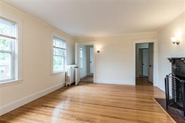 51 Leamington Rd # 2 Property Photo 3